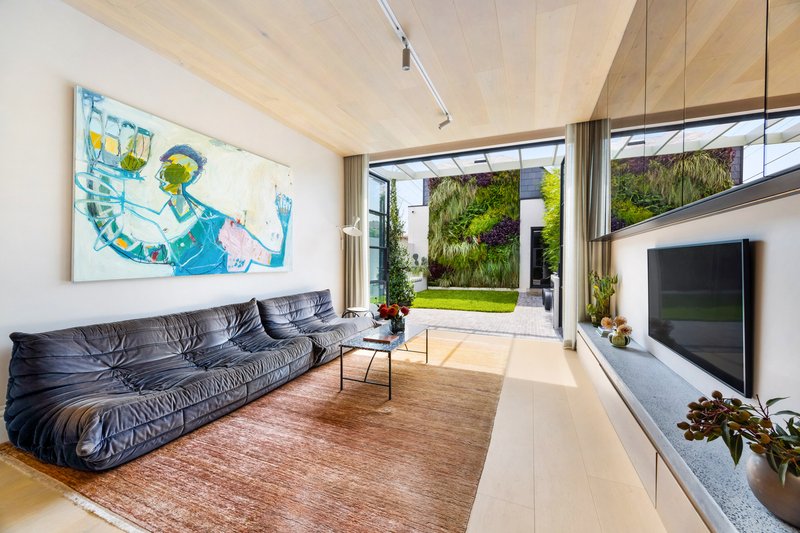 Photo - 23 Carr Street, Coogee NSW 2034 - Image 2