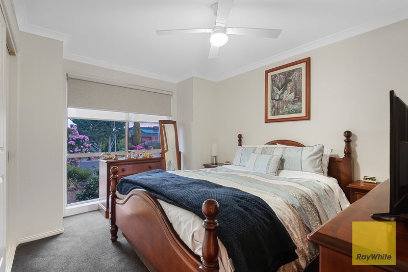 Photo - 23 Carshalton Court, Hoppers Crossing VIC 3029 - Image 4
