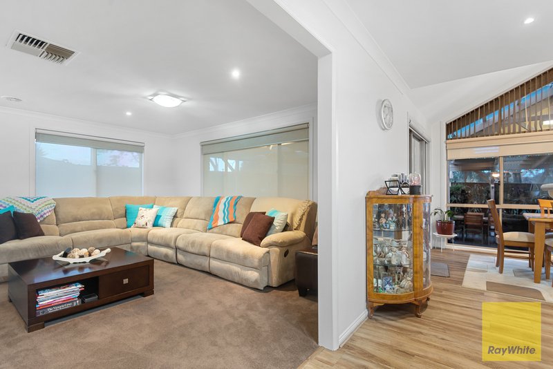 Photo - 23 Carshalton Court, Hoppers Crossing VIC 3029 - Image 6