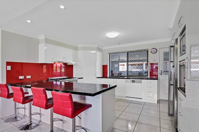 Photo - 23 Casuarina Drive, Little Mountain QLD 4551 - Image 3