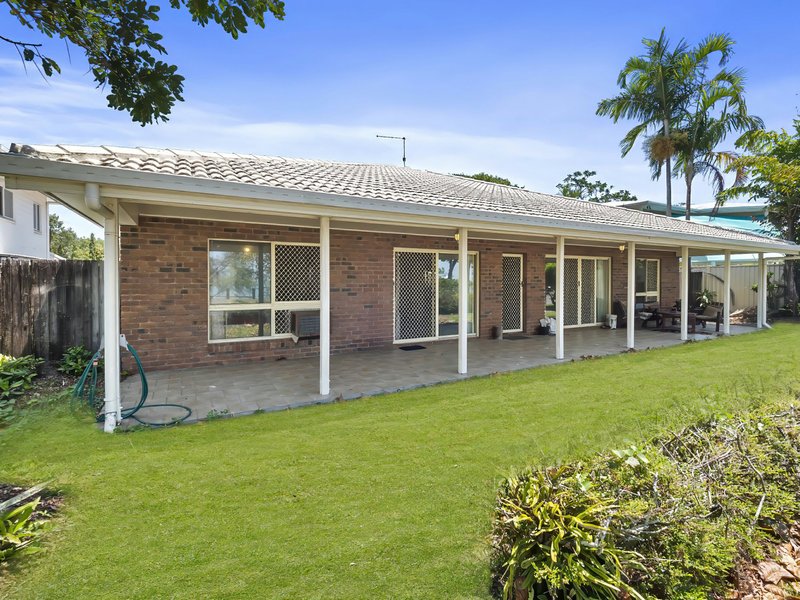 Photo - 23 Casuarina Street, Holloways Beach QLD 4878 - Image