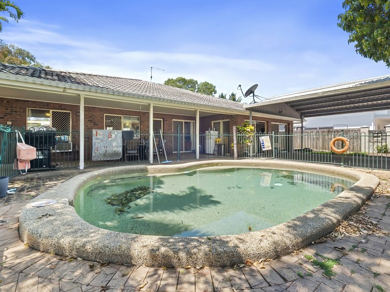 Photo - 23 Casuarina Street, Holloways Beach QLD 4878 - Image 4