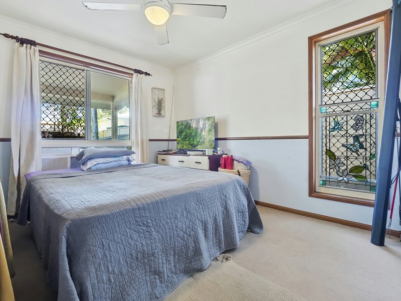 Photo - 23 Casuarina Street, Holloways Beach QLD 4878 - Image 19