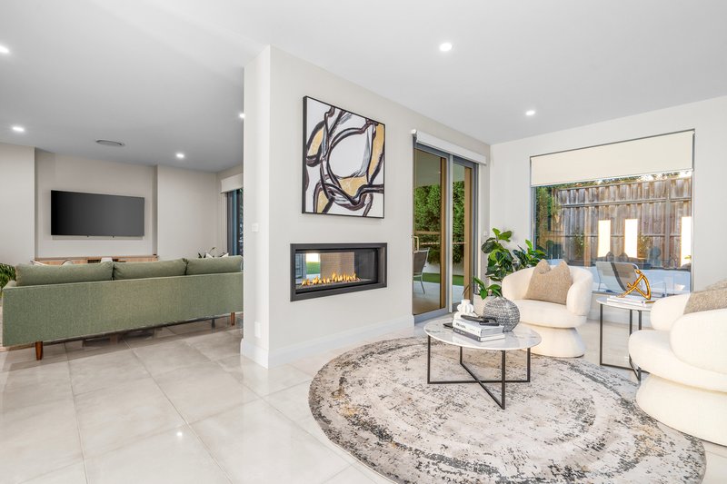 Photo - 23 Cedar Cutters Way, Bella Vista NSW 2153 - Image 5