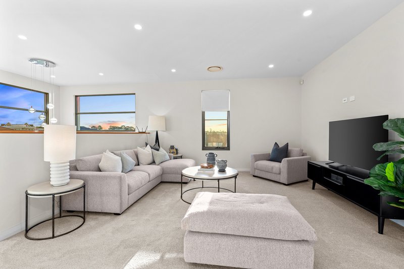 Photo - 23 Cedar Cutters Way, Bella Vista NSW 2153 - Image 11