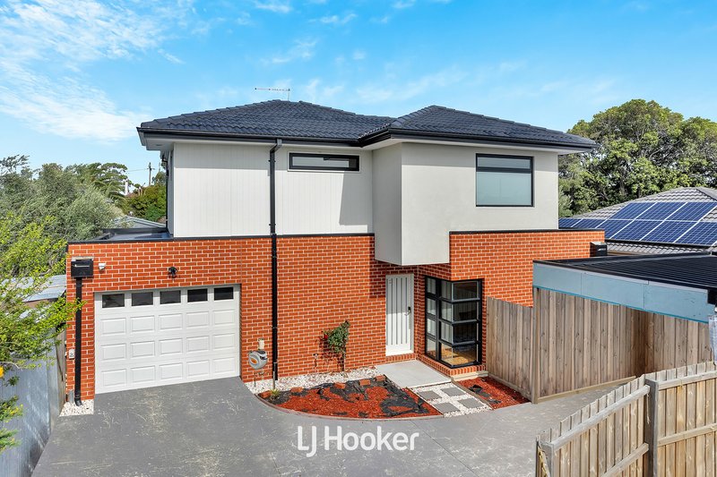 2/3 Cedar Street, Doveton VIC 3177