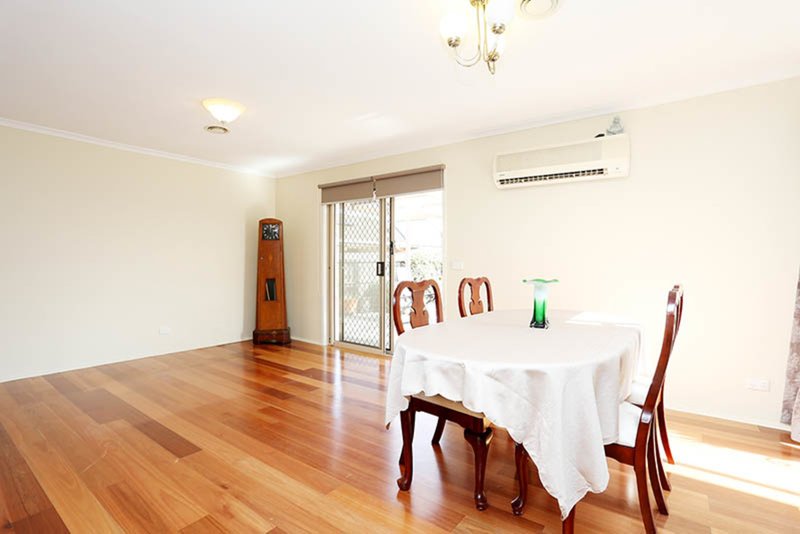 Photo - 23 Centaurus Avenue, Roxburgh Park VIC 3064 - Image 6