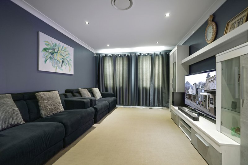 Photo - 23 Central Park Drive, Claremont Meadows NSW 2747 - Image 4