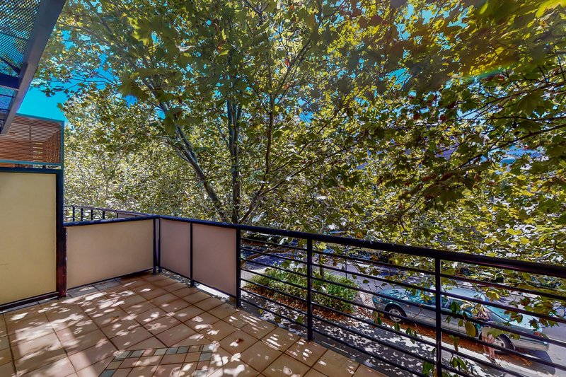 Photo - 2/3 Centro Avenue, Subiaco WA 6008 - Image 3