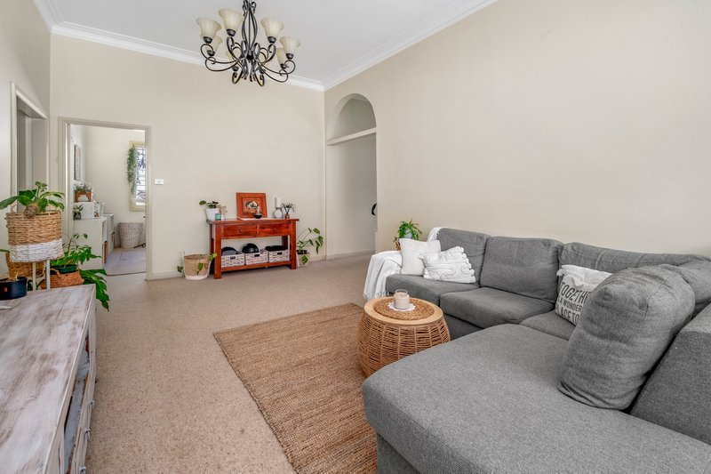 Photo - 23 Charlton Street, Cessnock NSW 2325 - Image 3