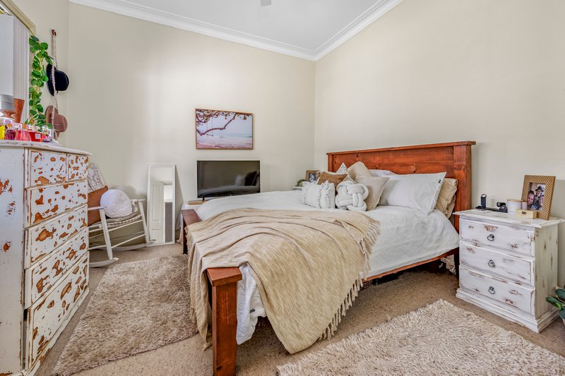 Photo - 23 Charlton Street, Cessnock NSW 2325 - Image 7