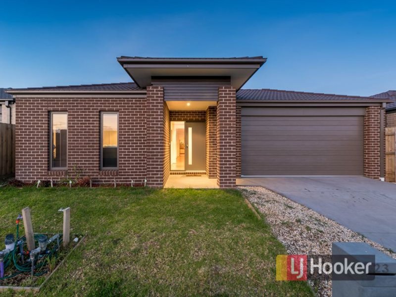 23 Chevrolet Road, Cranbourne East VIC 3977