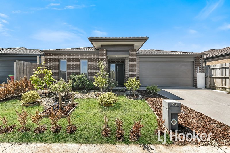 23 Chevrolet Road, Cranbourne East VIC 3977