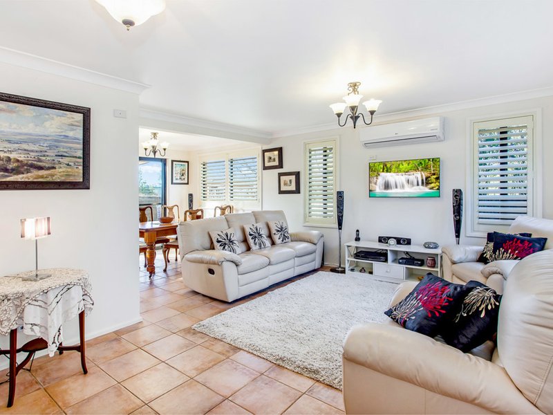 Photo - 2/3 Chippendale Place, Helensburgh NSW 2508 - Image 4