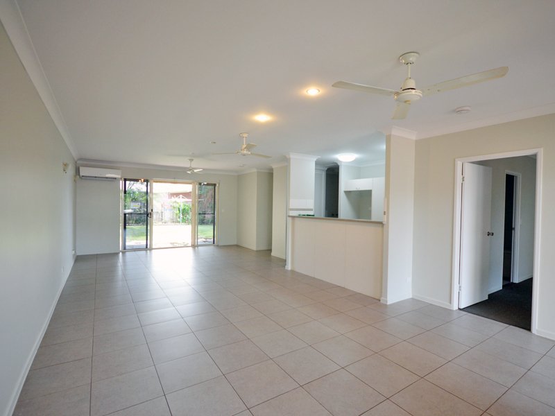 Photo - 2/3 Christie Avenue, Nanum QLD 4874 - Image 4