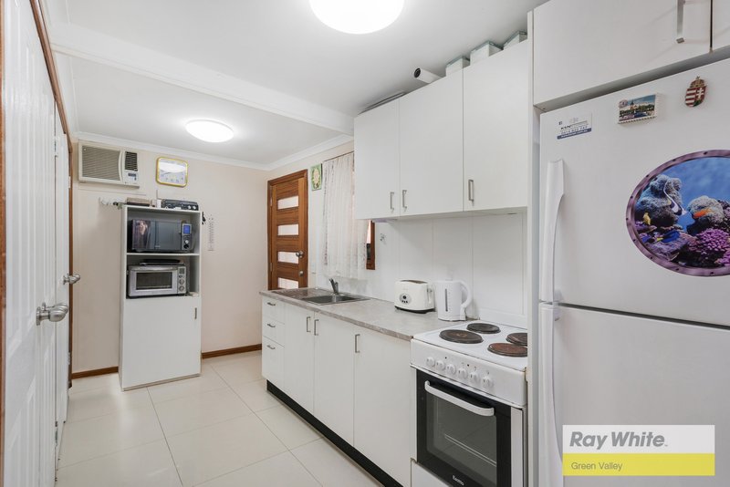 Photo - 2/3 Claremont Crescent, Hinchinbrook NSW 2168 - Image 17