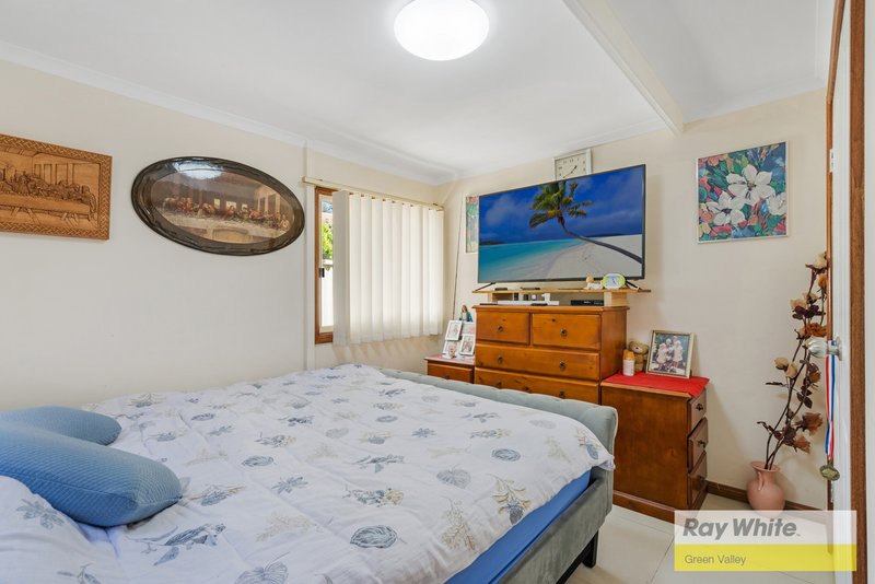 Photo - 2/3 Claremont Crescent, Hinchinbrook NSW 2168 - Image 18