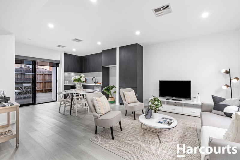 Photo - 2/3 Clematis Avenue, Altona North VIC 3025 - Image 5