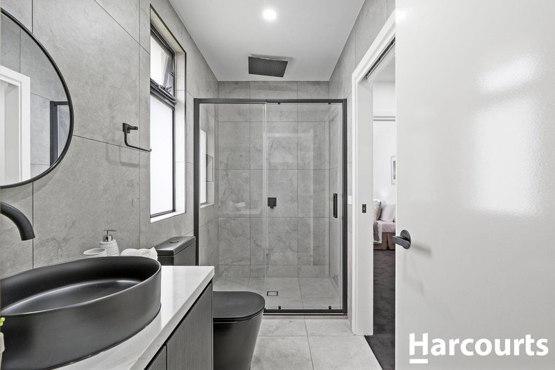 Photo - 2/3 Clematis Avenue, Altona North VIC 3025 - Image 11