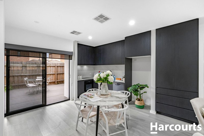 Photo - 2/3 Clematis Avenue, Altona North VIC 3025 - Image 13