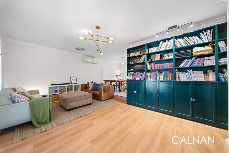 Photo - 23 Collinson Way, Leeming WA 6149 - Image 4
