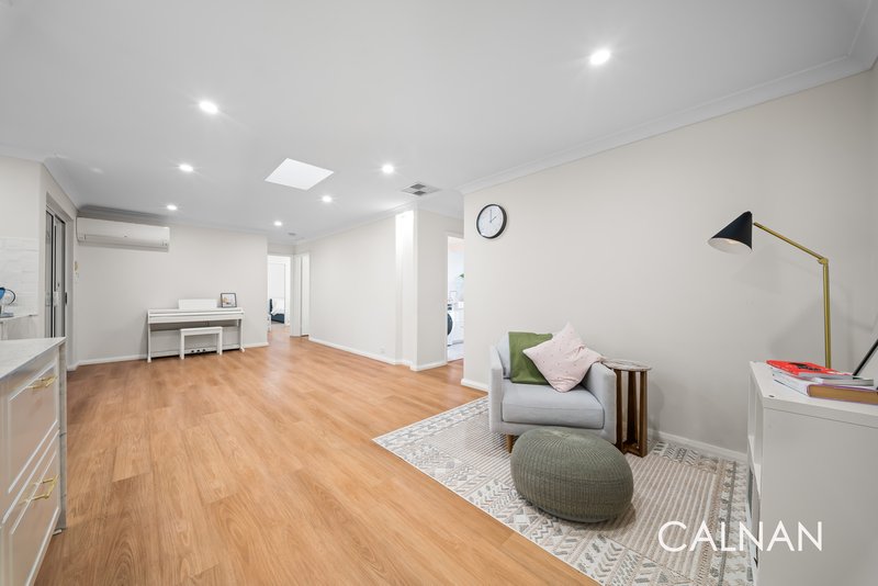 Photo - 23 Collinson Way, Leeming WA 6149 - Image 12