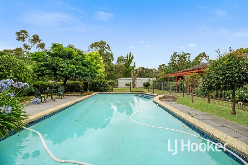 Photo - 23 Collison Road, Cranbourne East VIC 3977 - Image 6