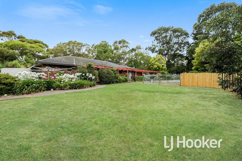 Photo - 23 Collison Road, Cranbourne East VIC 3977 - Image 7