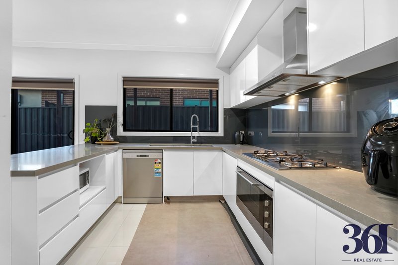 Photo - 23 Congo Drive, Tarneit VIC 3029 - Image 4