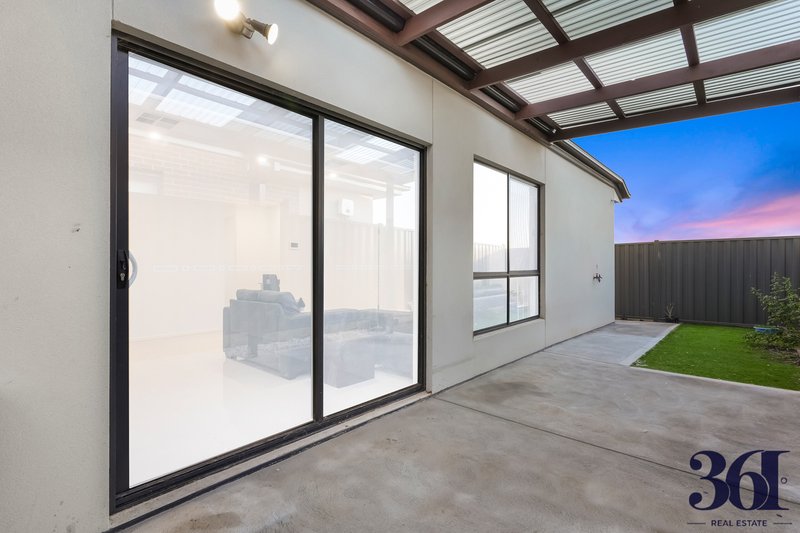 Photo - 23 Congo Drive, Tarneit VIC 3029 - Image 15