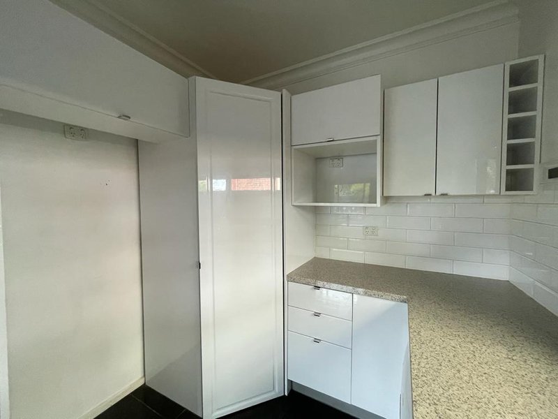 Photo - 23 Conifer Avenue, Brooklyn VIC 3012 - Image 6