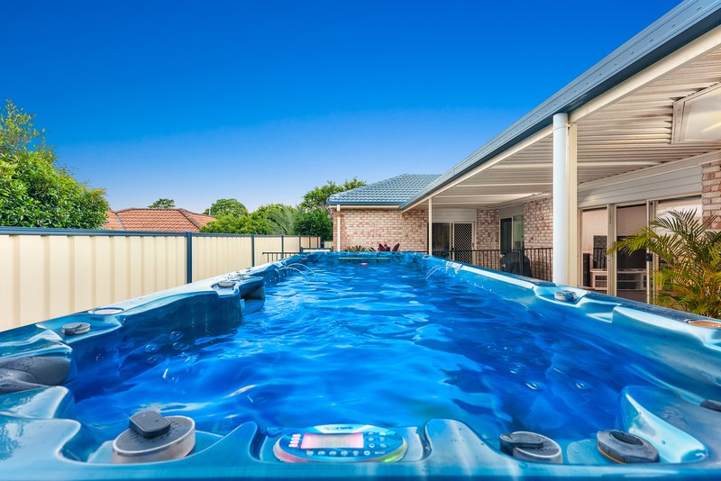 Photo - 23 Cooksland Crescent, North Lakes QLD 4509 - Image 15