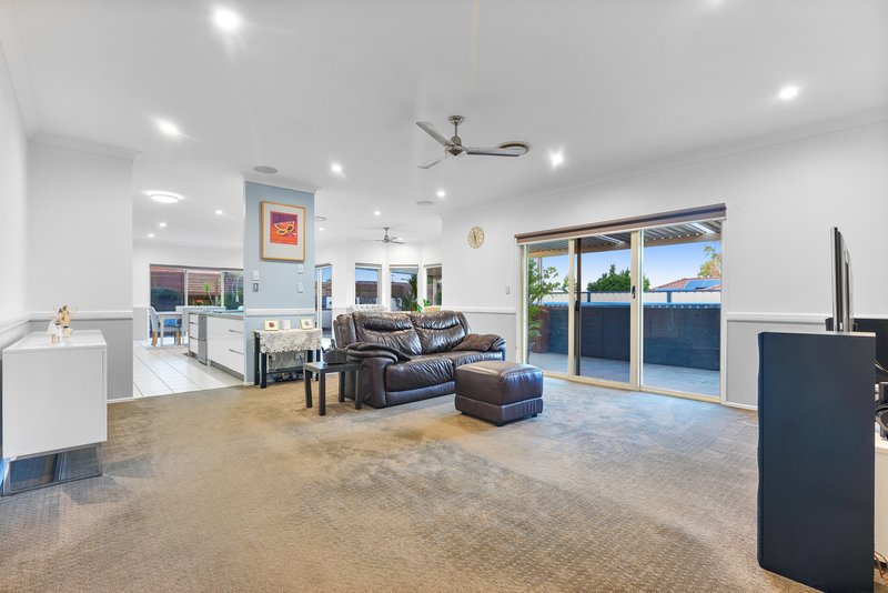 Photo - 23 Cooksland Crescent, North Lakes QLD 4509 - Image 19