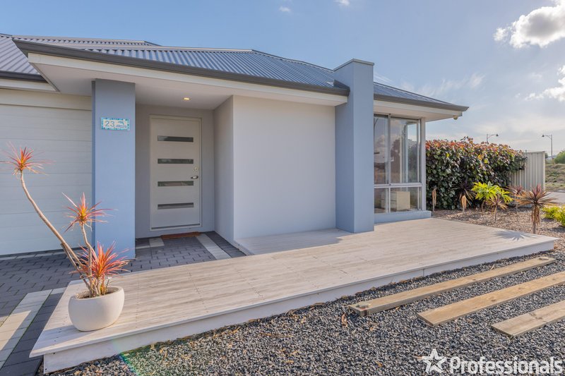 23 Coolawanyah Street, Golden Bay WA 6174