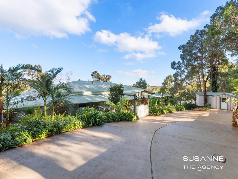 Photo - 23 Coolinga Road, Lesmurdie WA 6076 - Image 33