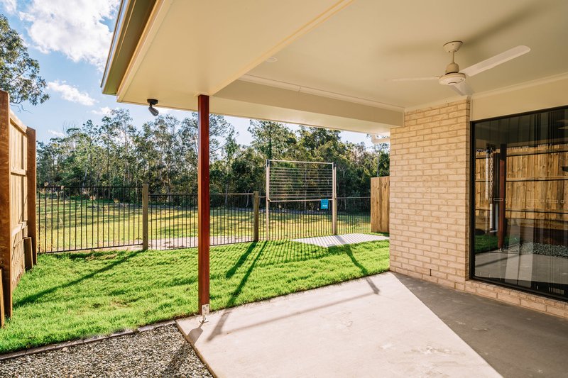 Photo - 2/3 Cootharaba Court, Morayfield QLD 4506 - Image 2