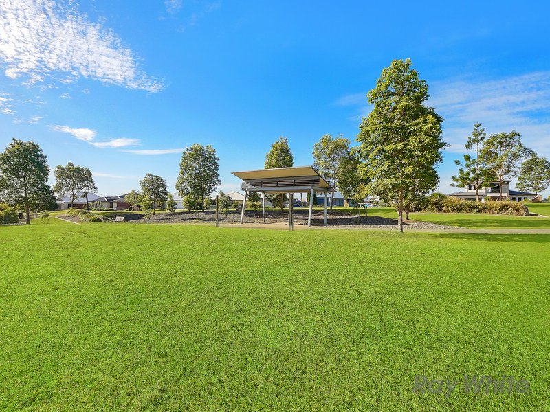 Photo - 23 Corella Crescent, Warner QLD 4500 - Image 2