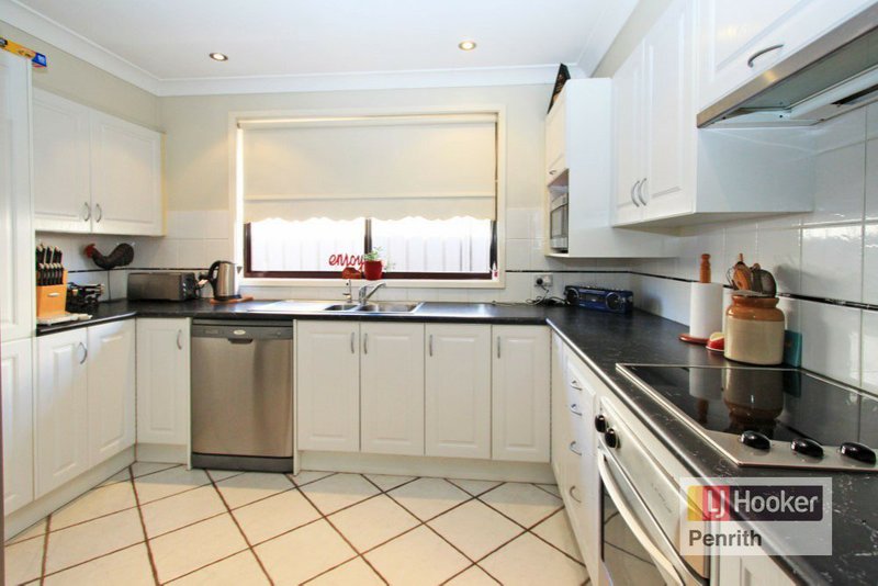 Photo - 23 Corndew Crescent, Werrington Downs NSW 2747 - Image 3