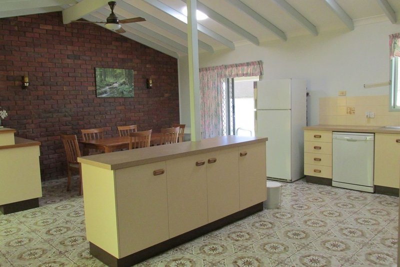 Photo - 23 Cortes Drive, Thabeban QLD 4670 - Image 5