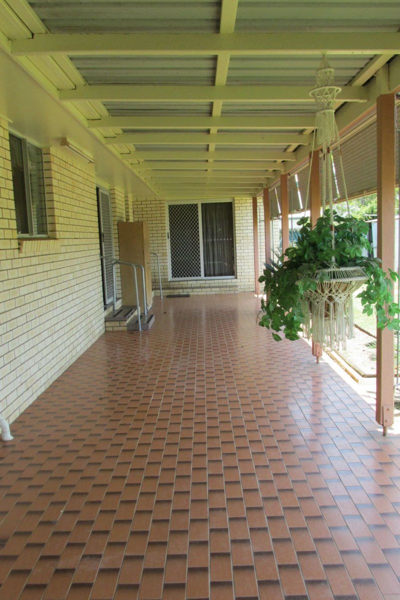 Photo - 23 Cortes Drive, Thabeban QLD 4670 - Image 17