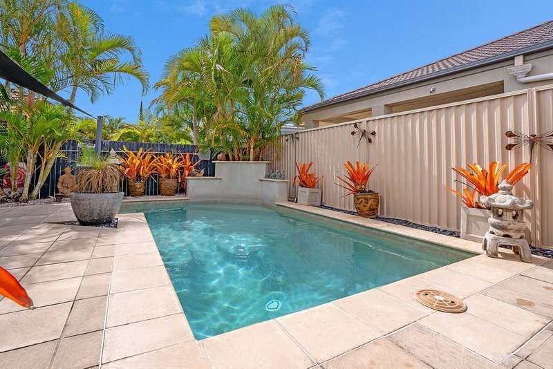 Photo - 23 Costa Del Sol Avenue, Coombabah QLD 4216 - Image 2