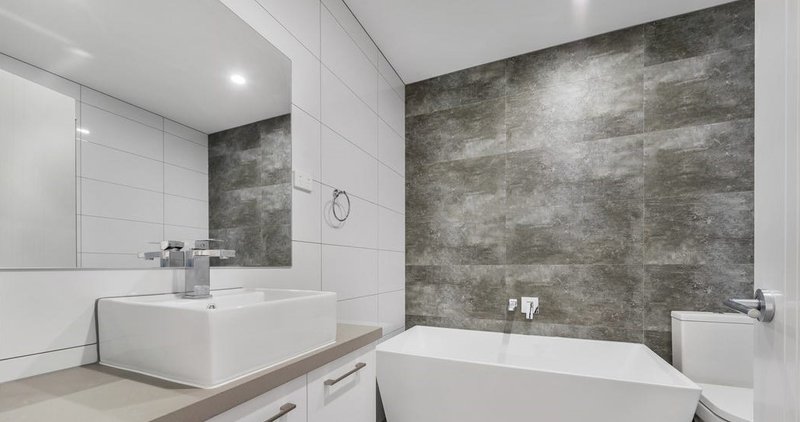 Photo - 2/3 Courtyard Way, Roxburgh Park VIC 3064 - Image 8