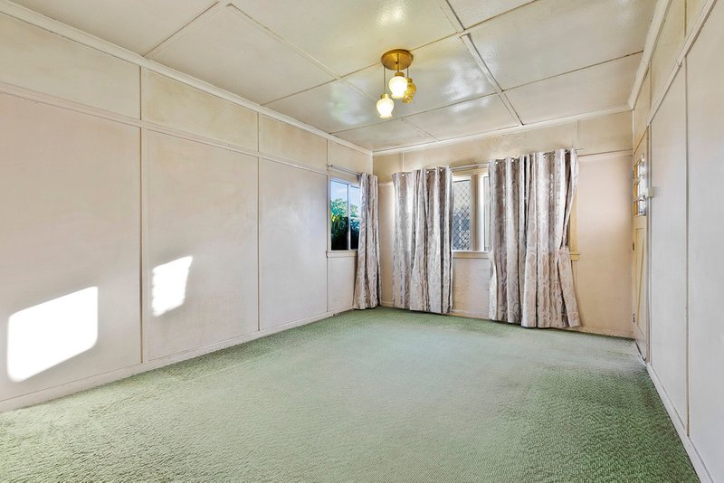 Photo - 23 Coxen Street, Zillmere QLD 4034 - Image 6