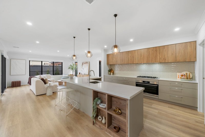 Photo - 23 Crabtree Crescent, Berwick VIC 3806 - Image 4
