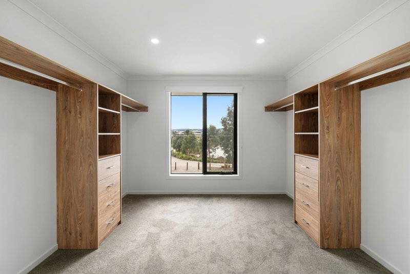 Photo - 23 Crabtree Crescent, Berwick VIC 3806 - Image 11