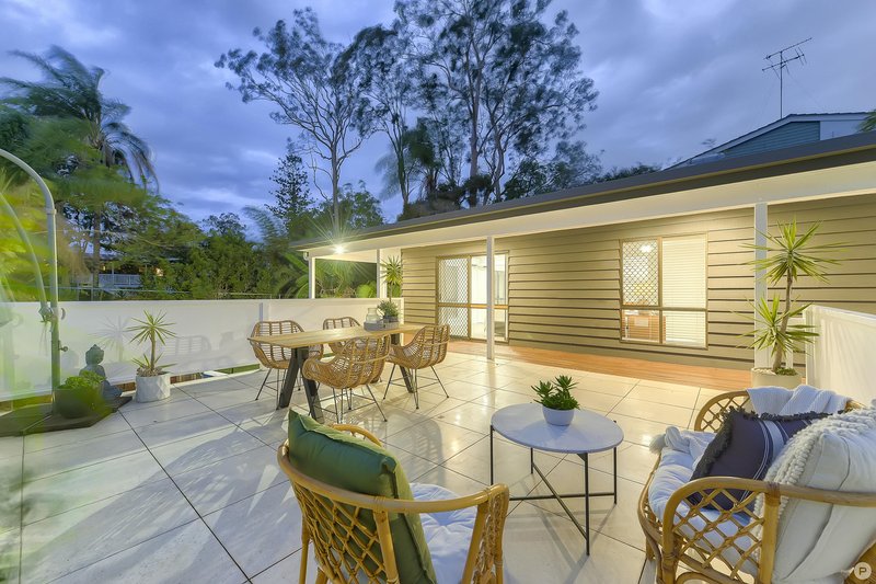 Photo - 23 Cranbrook Street, Mitchelton QLD 4053 - Image 2