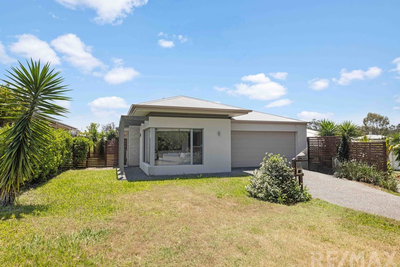 Photo - 23 Crinum Circuit, Coomera QLD 4209 - Image 2