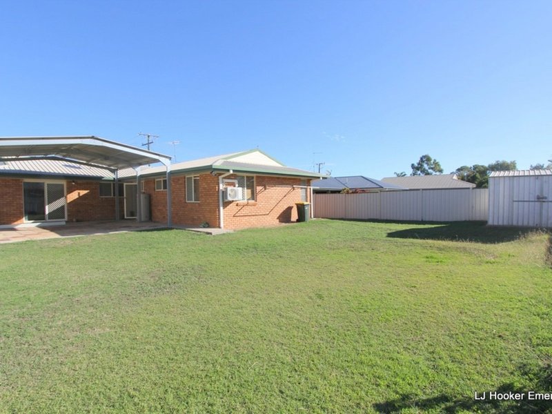 Photo - 23 Crinum Crescent, Emerald QLD 4720 - Image 14