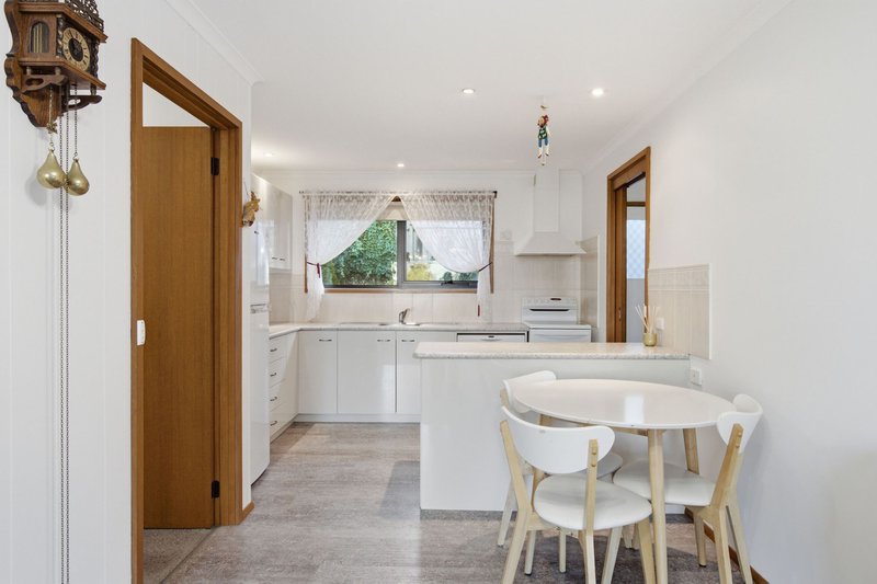 Photo - 2/3 Cromwell Crescent, Devonport TAS 7310 - Image 6