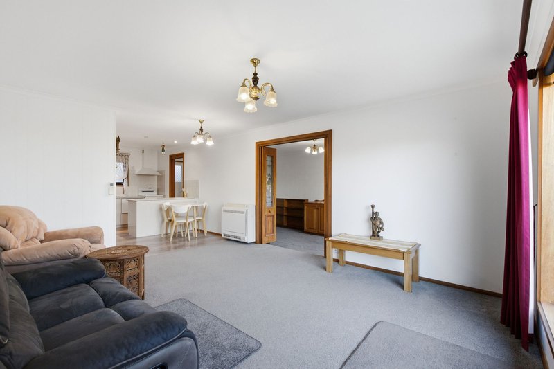Photo - 2/3 Cromwell Crescent, Devonport TAS 7310 - Image 3